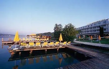 ホテル Werzers Seehotel Wallerwirt 4*